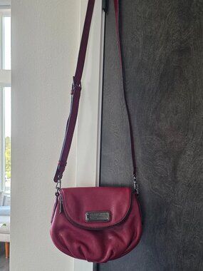 Marc Jacobs Natasha Crossbody Handbag Dark Fuchsia Like New